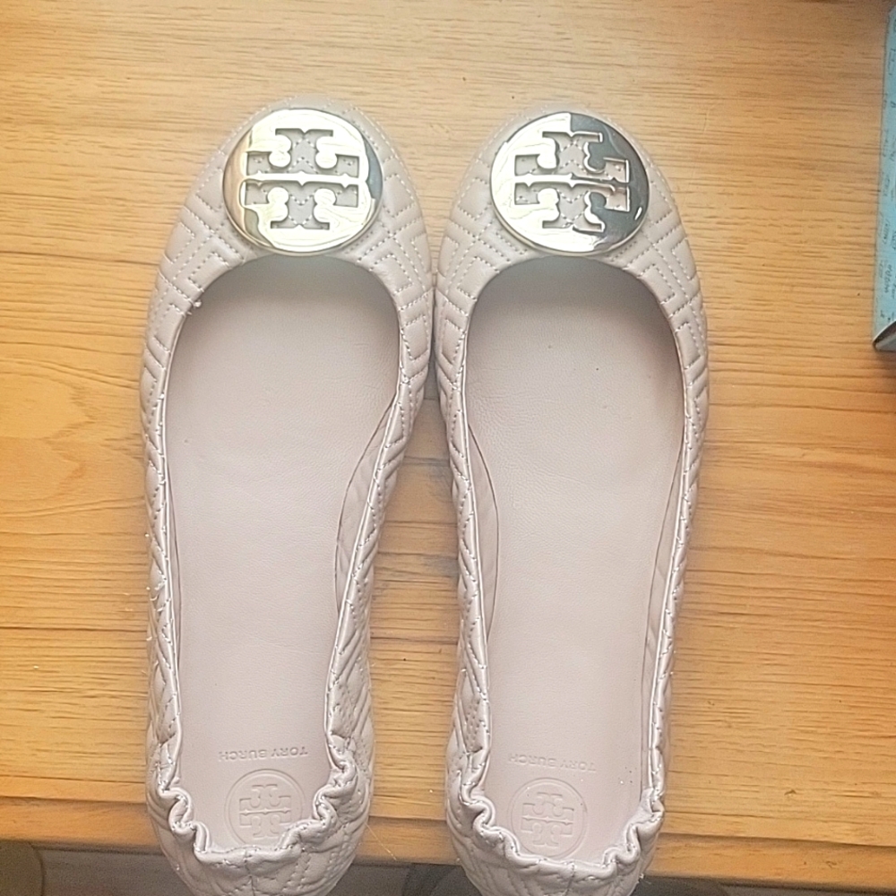 Tory Burch leather ballet shoes sz 9.5
